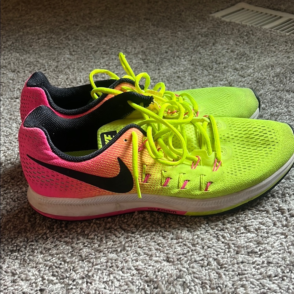 Nike Men’s Pegasus 33